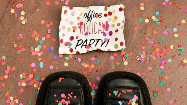 5-key-tips-to-help-ease-anxiety-at-holiday-work-parties-small